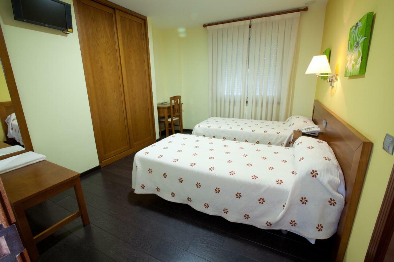 Hotel Terranova Oza dos Rios Екстер'єр фото