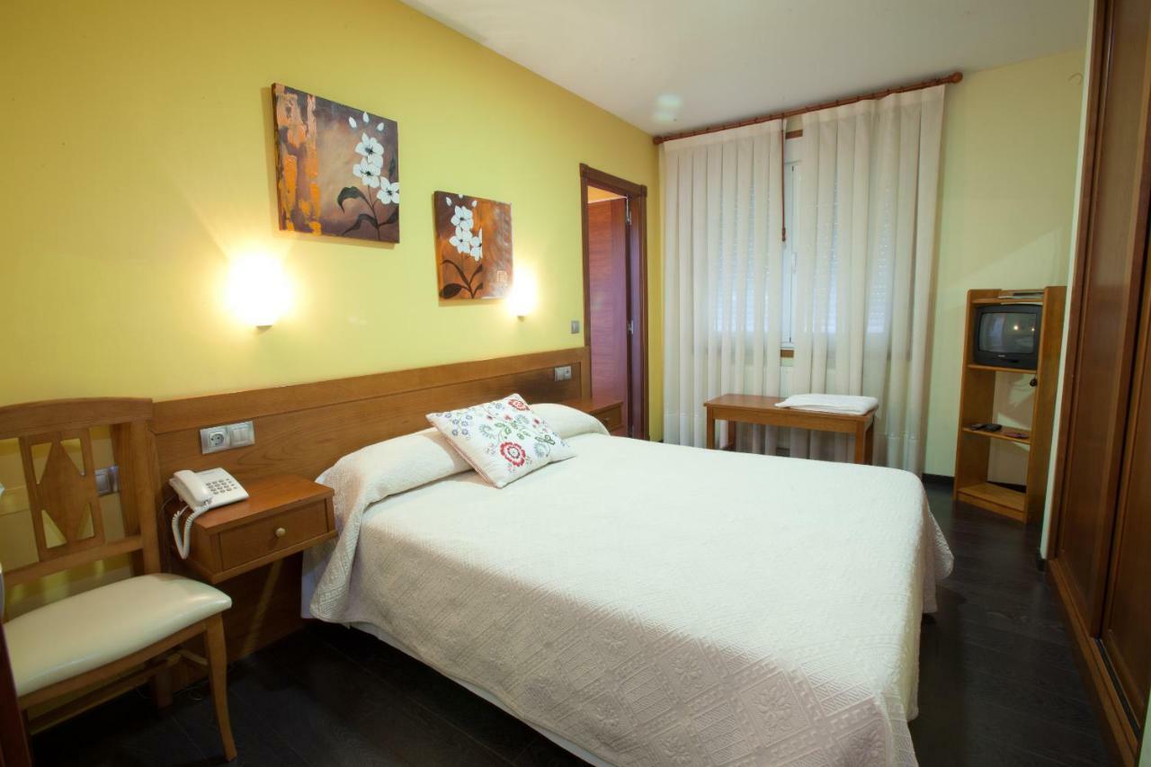 Hotel Terranova Oza dos Rios Екстер'єр фото