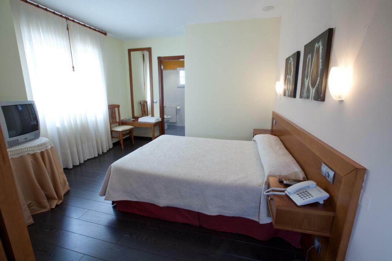 Hotel Terranova Oza dos Rios Екстер'єр фото